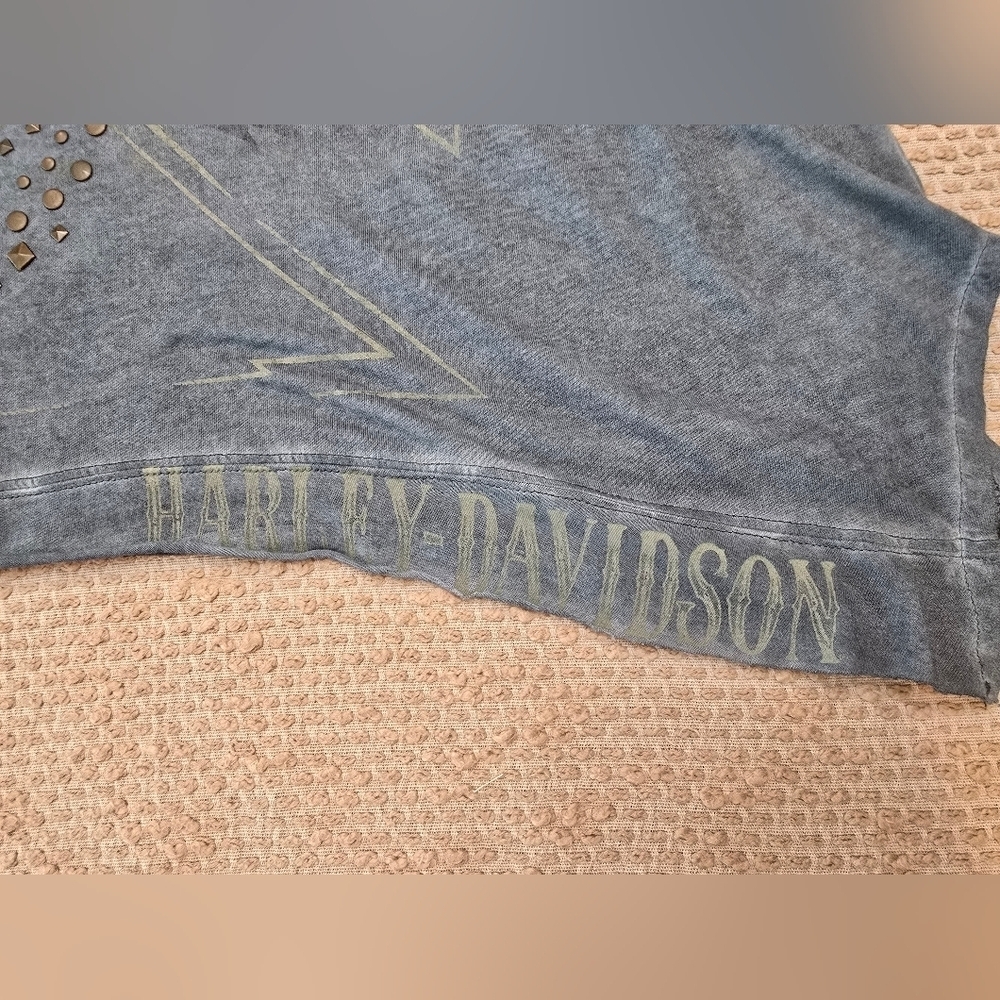 HARLEY DAVIDSON Multi-Stud V Neck Short Sleeve Sharkbite Hem Green Tee Sz Large - Picture 6 of 9